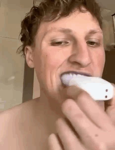 Smarte Zahnbürste für Frauen